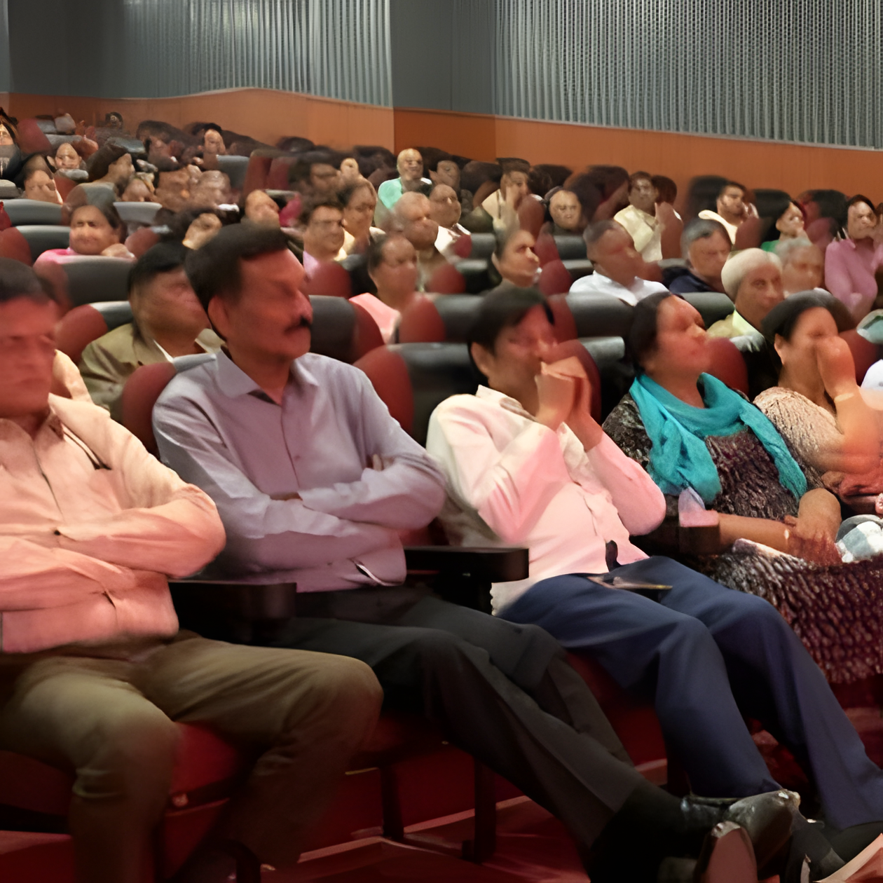 Audience enjoying a Dr. Arpit Deliwala live show